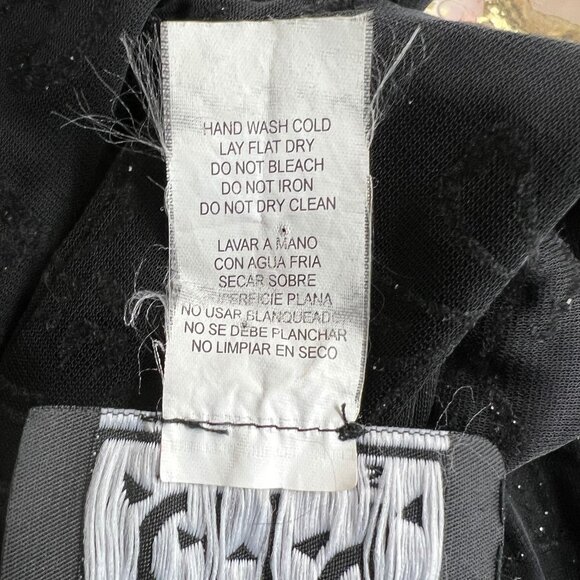 City Triangles Dress - Picture 6 of 7